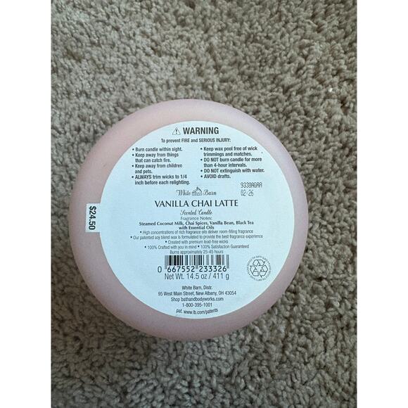 Bath and Body Works Vanilla Chai Latte Candle - Picture 2 of 3